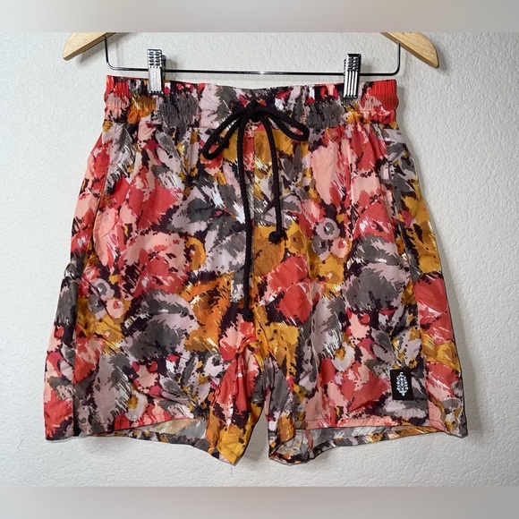 Free People Switchback Shorts NWOT 
Size Small - Picture 4 of 11
